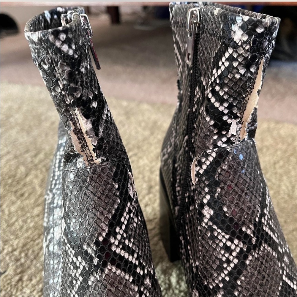 Steve Madden platform boots - Picture 3 of 7